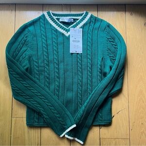 NWT Zara Green Cable Knit V-Neck Sweater
